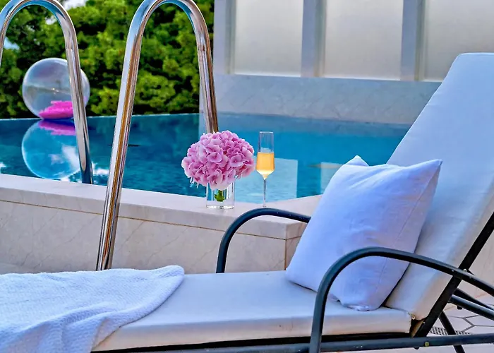 Seaside Luxury With A Swimming Pool Puntinak, Brac - 2964